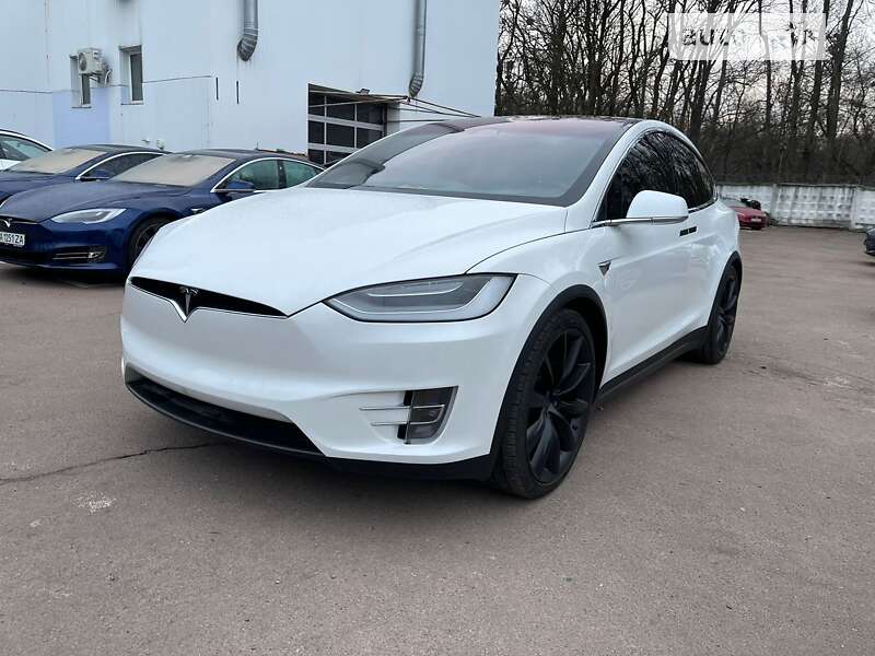 Позашляховик / Кросовер Tesla Model X 2020 в Дніпрі