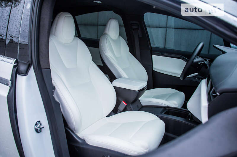 Позашляховик / Кросовер Tesla Model X 2020 в Дніпрі