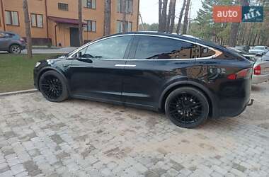 Внедорожник / Кроссовер Tesla Model X 2017 в 