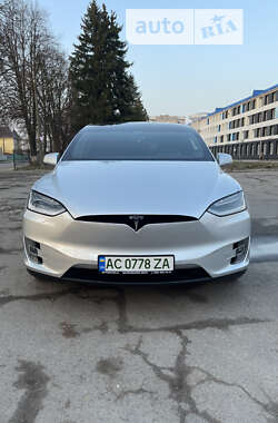 Позашляховик / Кросовер Tesla Model X 2018 в Луцьку