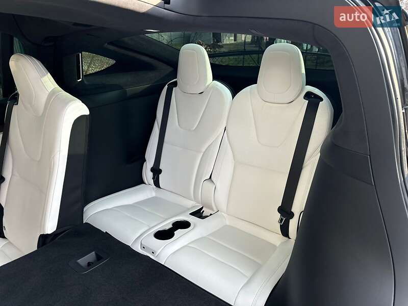 Позашляховик / Кросовер Tesla Model X 2023 в Львові
