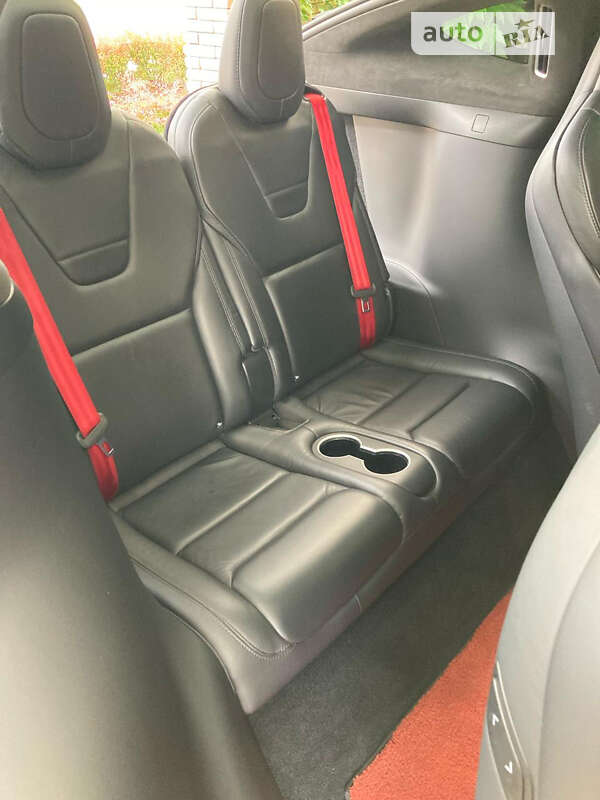 Позашляховик / Кросовер Tesla Model X 2017 в Києві