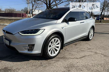 Позашляховик / Кросовер Tesla Model X 2016 в Чернігові