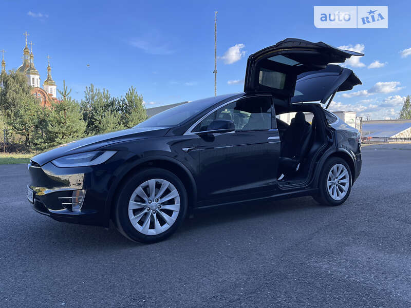 Внедорожник / Кроссовер Tesla Model X 2017 в Луцке фото 27 Внедорожник / Кроссовер Tesla Model X 2017 в Луцке