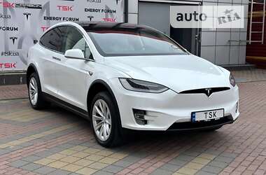 Позашляховик / Кросовер Tesla Model X 2018 в Києві