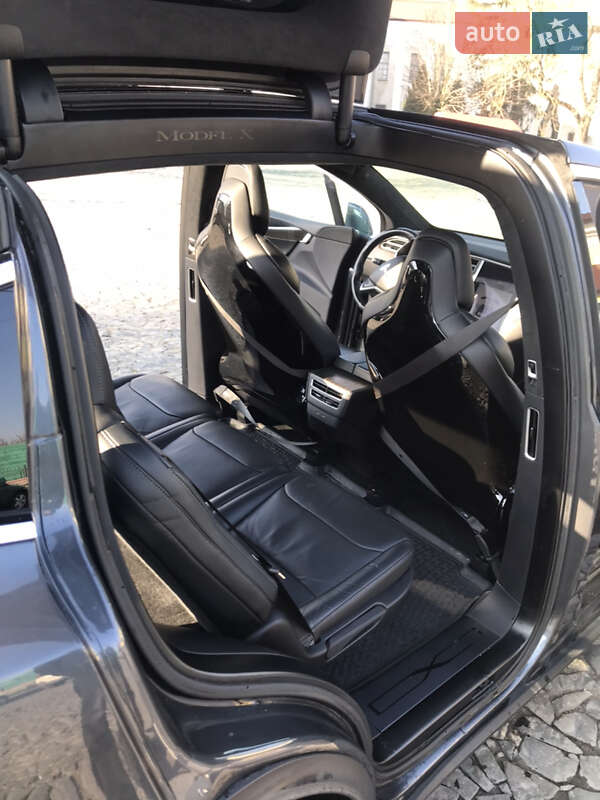 Позашляховик / Кросовер Tesla Model X 2017 в Луцьку фото 11 Позашляховик / Кросовер Tesla Model X 2017 в Луцьку