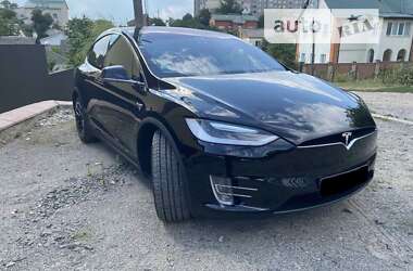 Позашляховик / Кросовер Tesla Model X 2017 в Вінниці