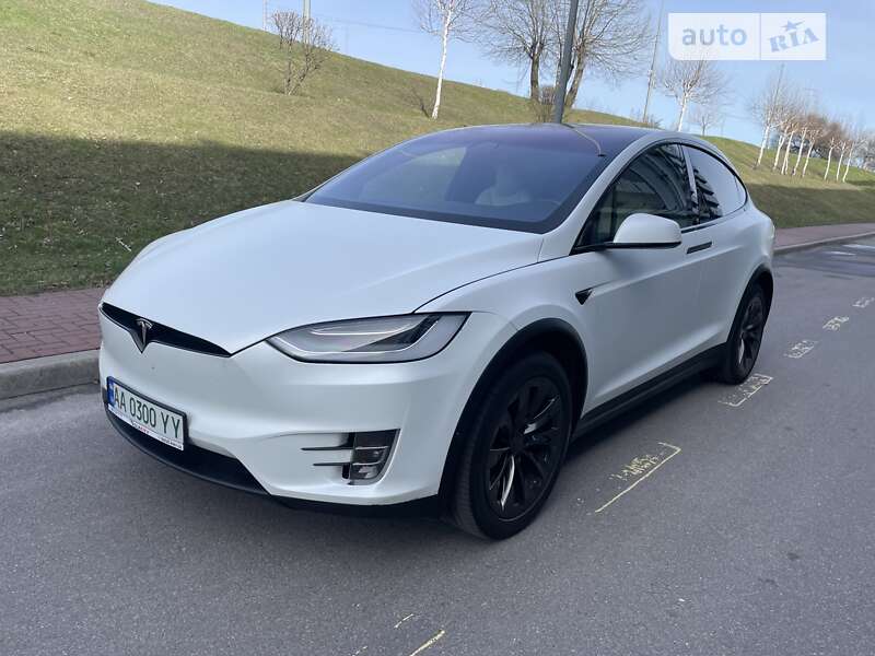 Внедорожник / Кроссовер Tesla Model X 2020 в Киеве