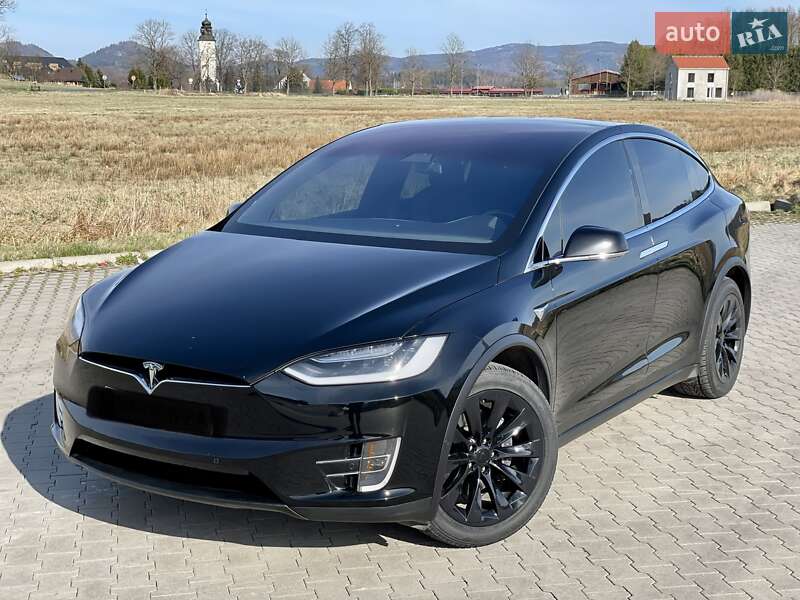 Позашляховик / Кросовер Tesla Model X 2017 в Житомирі