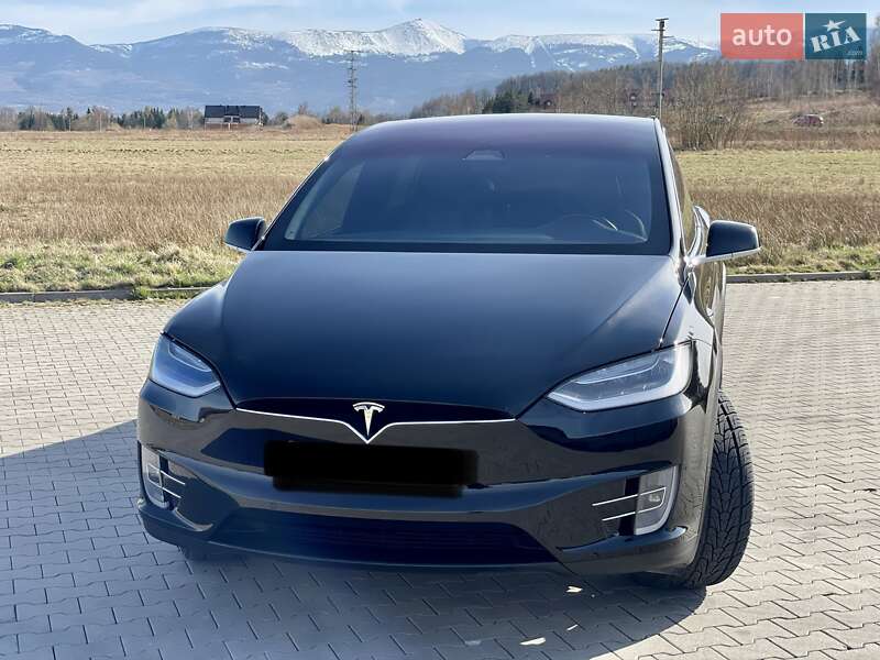 Позашляховик / Кросовер Tesla Model X 2017 в Житомирі