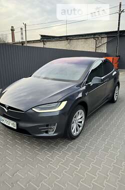 Внедорожник / Кроссовер Tesla Model X 2018 в 
