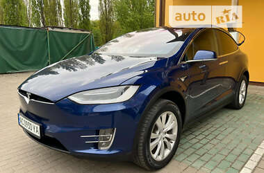 Позашляховик / Кросовер Tesla Model X 2017 в Луцьку