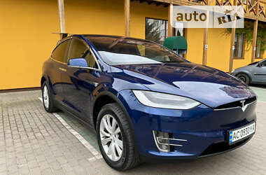Позашляховик / Кросовер Tesla Model X 2017 в Луцьку