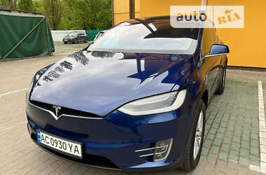 Позашляховик / Кросовер Tesla Model X 2017 в Луцьку