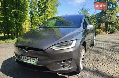 Позашляховик / Кросовер Tesla Model X 2016 в Києві