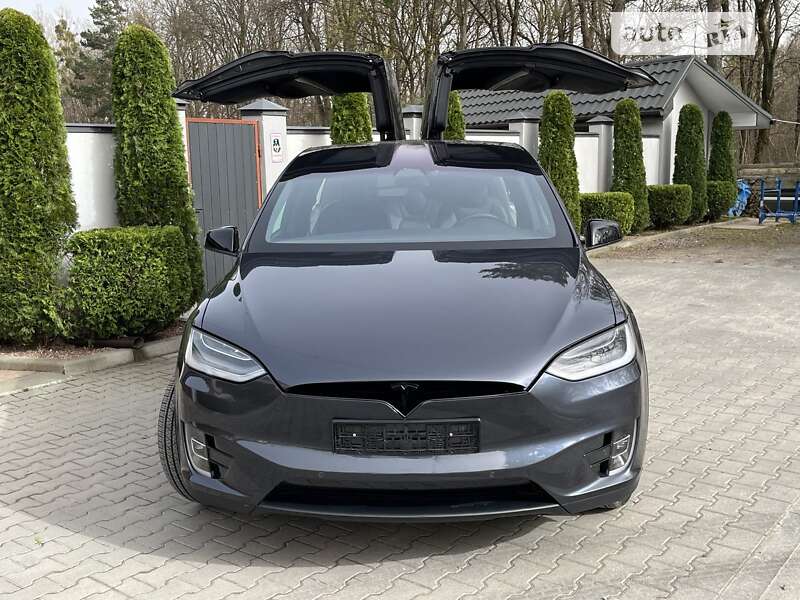 Позашляховик / Кросовер Tesla Model X 2020 в Львові
