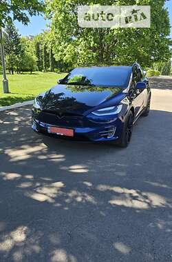 Внедорожник / Кроссовер Tesla Model X 2016 в Ровно