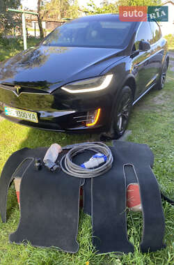 Внедорожник / Кроссовер Tesla Model X 2017 в Жовкве фото 5 Внедорожник / Кроссовер Tesla Model X 2017 в Жовкве