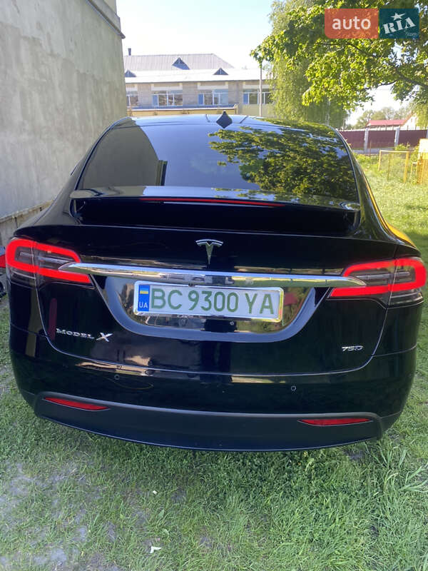 Внедорожник / Кроссовер Tesla Model X 2017 в Жовкве