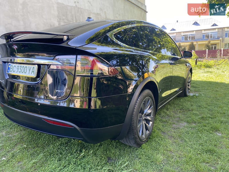 Внедорожник / Кроссовер Tesla Model X 2017 в Жовкве