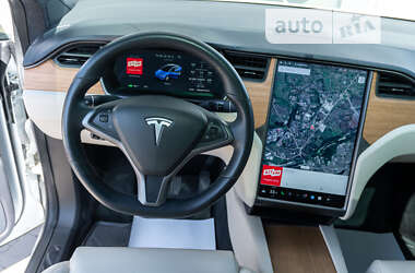 Позашляховик / Кросовер Tesla Model X 2019 в Чернівцях