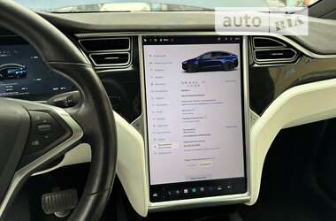 Позашляховик / Кросовер Tesla Model X 2017 в Луцьку