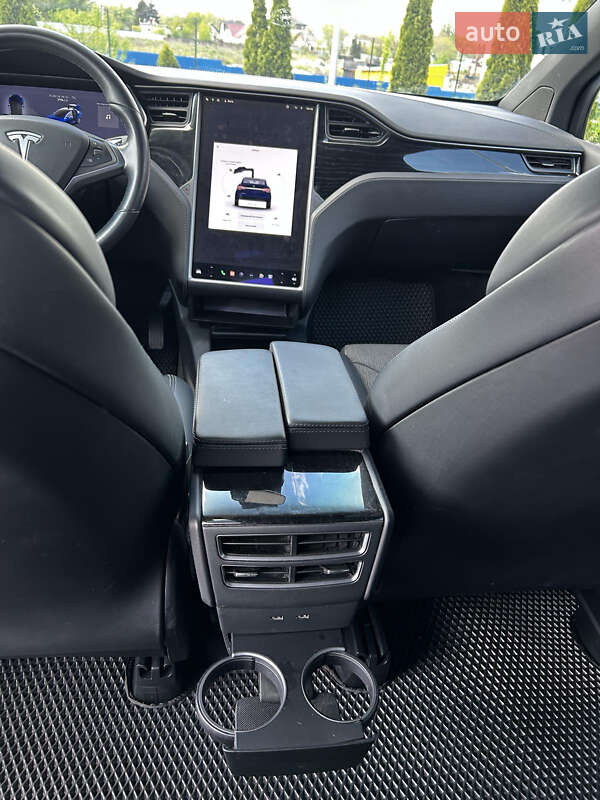 Внедорожник / Кроссовер Tesla Model X 2018 в Житомире