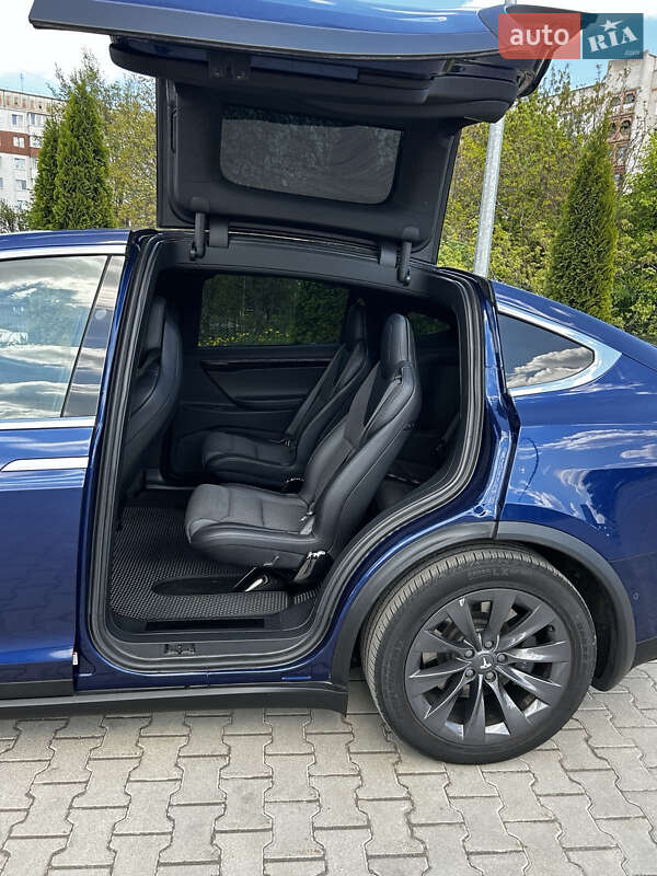 Внедорожник / Кроссовер Tesla Model X 2018 в Житомире