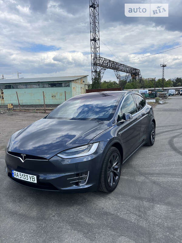 Внедорожник / Кроссовер Tesla Model X 2018 в Киеве