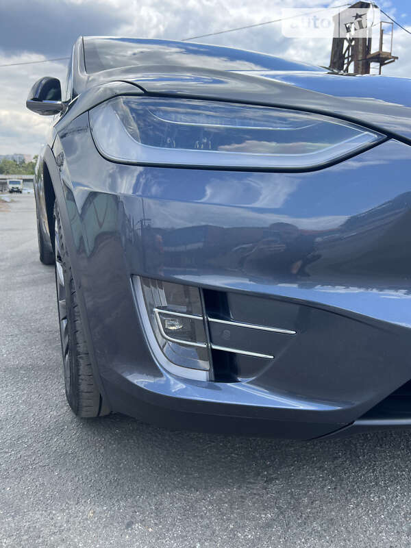 Внедорожник / Кроссовер Tesla Model X 2018 в Киеве