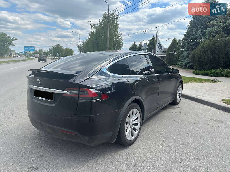 Внедорожник / Кроссовер Tesla Model X 2017 в Запорожье