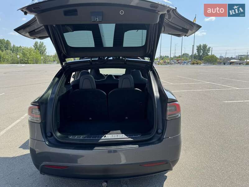 Позашляховик / Кросовер Tesla Model X 2017 в Києві