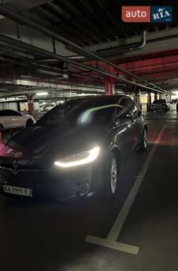 Внедорожник / Кроссовер Tesla Model X 2017 в 
