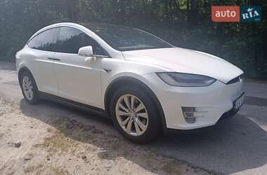 Внедорожник / Кроссовер Tesla Model X 2018 в 