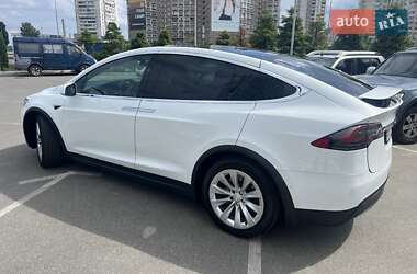 Внедорожник / Кроссовер Tesla Model X 2019 в Киеве
