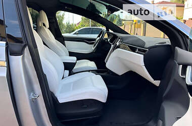 Внедорожник / Кроссовер Tesla Model X 2017 в Киеве