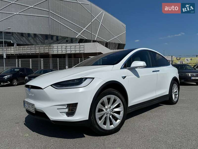 Внедорожник / Кроссовер Tesla Model X 2018 в 