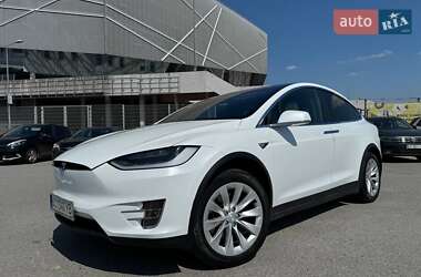 Внедорожник / Кроссовер Tesla Model X 2018 в 