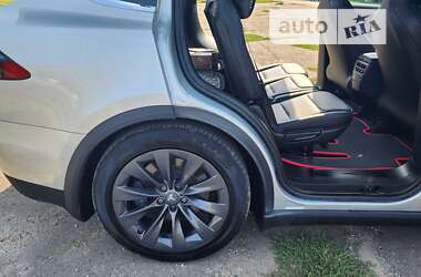 Внедорожник / Кроссовер Tesla Model X 2018 в Каменском