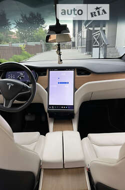 Позашляховик / Кросовер Tesla Model X 2020 в Чернівцях