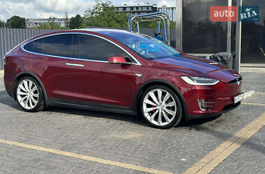 Позашляховик / Кросовер Tesla Model X 2015 в 