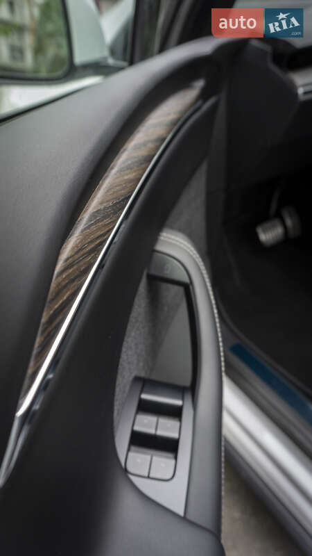 Позашляховик / Кросовер Tesla Model X 2022 в Києві фото 29 Позашляховик / Кросовер Tesla Model X 2022 в Києві