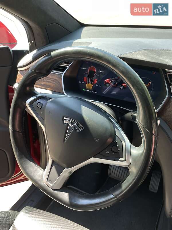 Внедорожник / Кроссовер Tesla Model X 2016 в Одессе