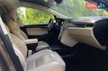 Внедорожник / Кроссовер Tesla Model X 2016 в Киеве