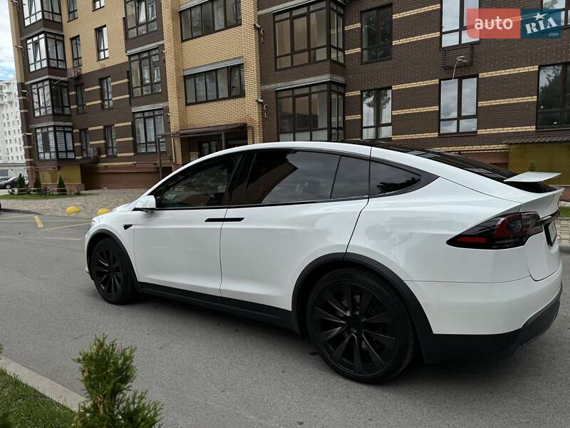 Позашляховик / Кросовер Tesla Model X 2022 в Чернігові