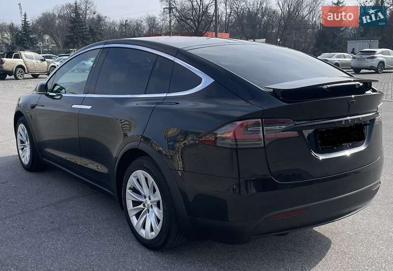 Позашляховик / Кросовер Tesla Model X 2017 в Харкові фото 5 Позашляховик / Кросовер Tesla Model X 2017 в Харкові