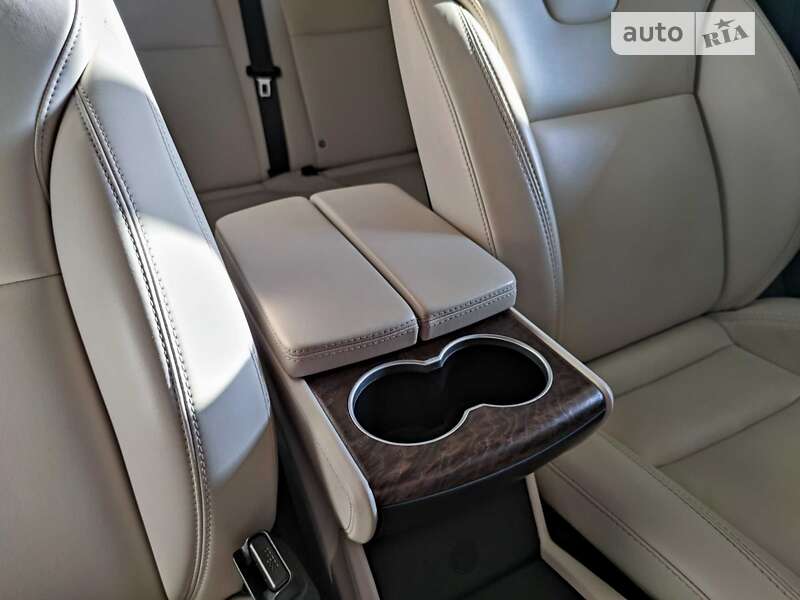 Внедорожник / Кроссовер Tesla Model X 2018 в Киеве