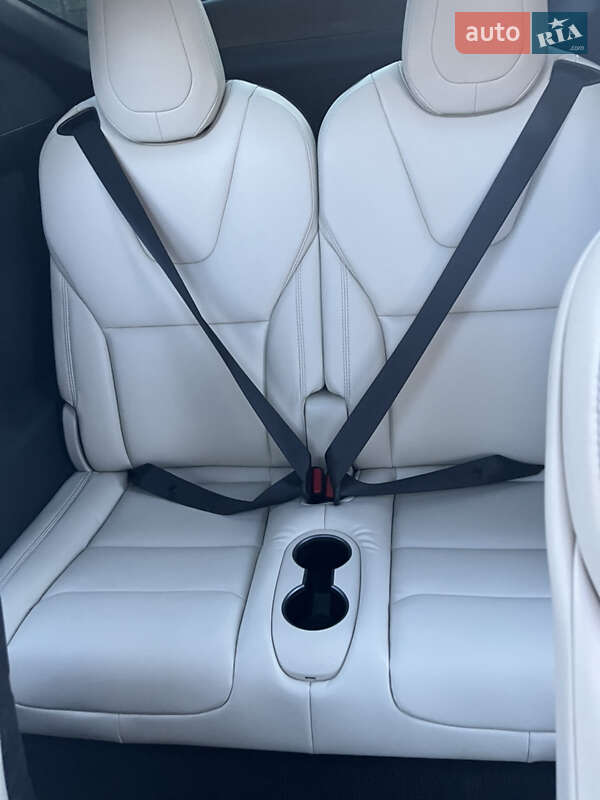 Внедорожник / Кроссовер Tesla Model X 2020 в Львове