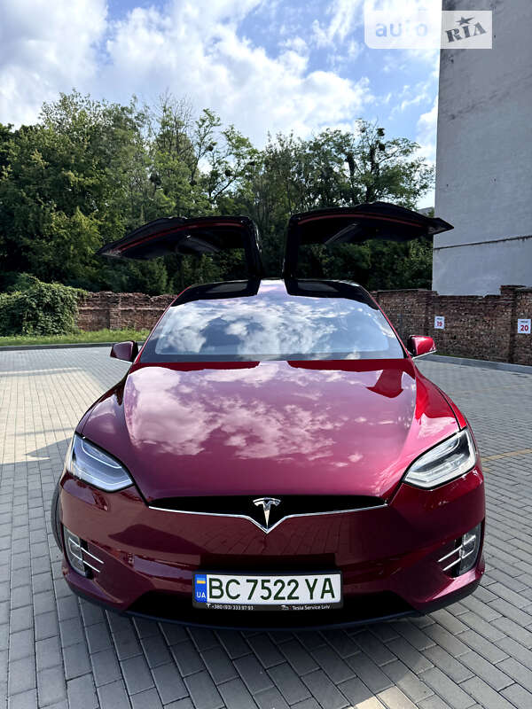 Внедорожник / Кроссовер Tesla Model X 2016 в Львове фото 9 Внедорожник / Кроссовер Tesla Model X 2016 в Львове