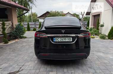 Позашляховик / Кросовер Tesla Model X 2019 в Шептицькому